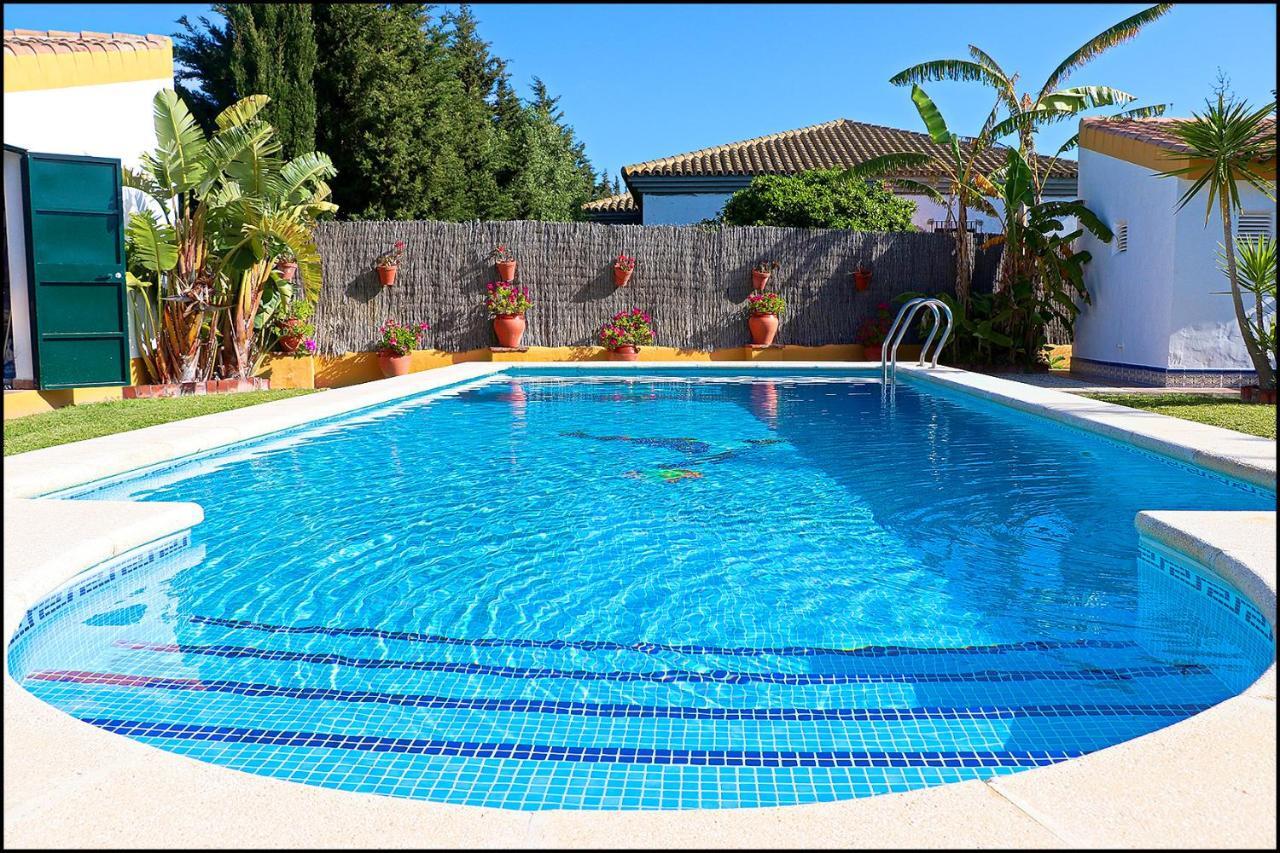 Chalet Con Piscina En Roche Viejo Conil De La Frontera Exterior photo